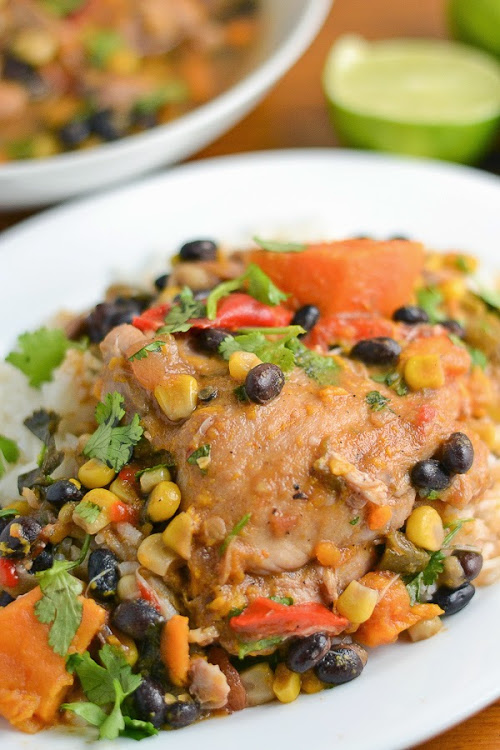 Slow Cooker Latin Style Chicken #recipe #slowcooker #crockpot #chicken #healthyeating<br class=