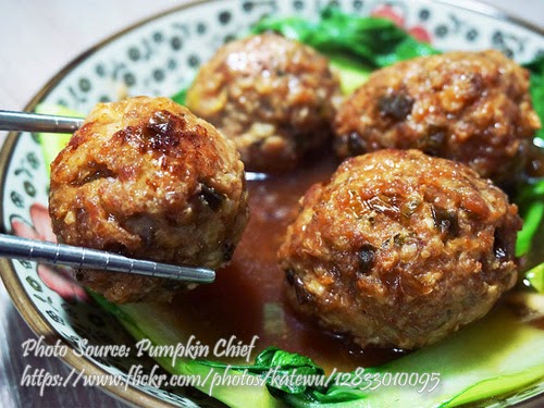 Savory Beef Meat Balls Recipe:<br class=