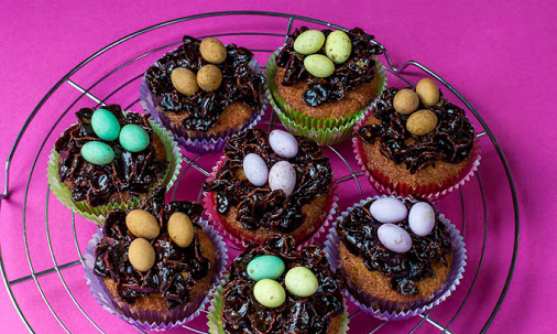 Sticky chocolate Easter nest cupcake recipe (with Stork) #sp http://ow.ly/L8Opk